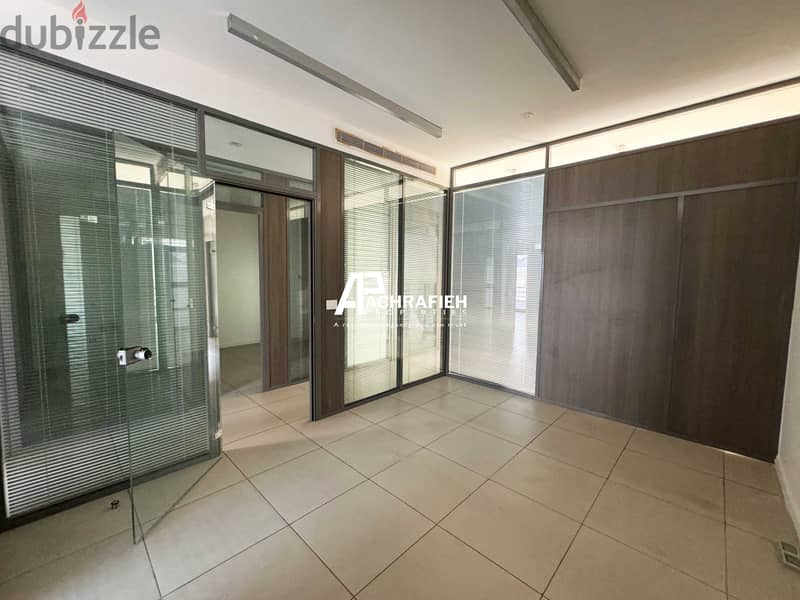 Office For Rent in Downtown - مكتب للإجار في وسط بيروت 2