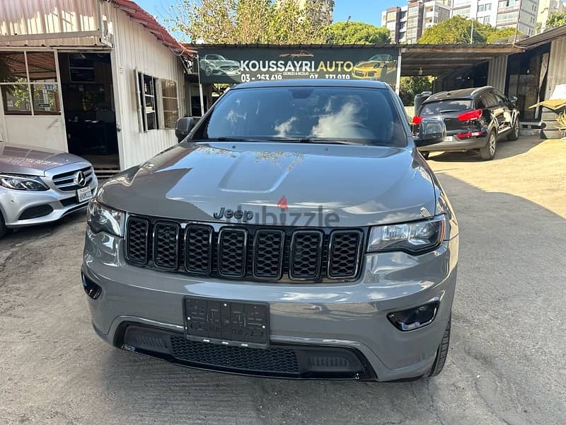 Jeep Grand Cherokee 2020 4x4 Lardo panoramic 1