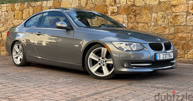 BMW 3-Series 2011 0