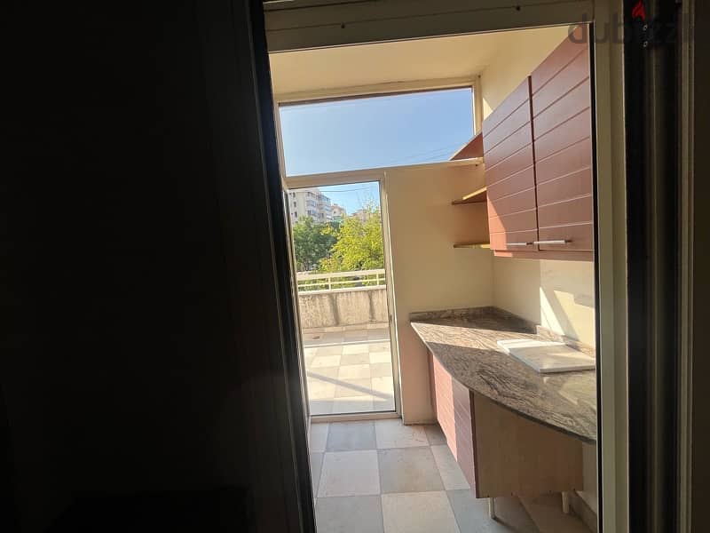 4 bedrooms apartment for rent - Jounieh 4