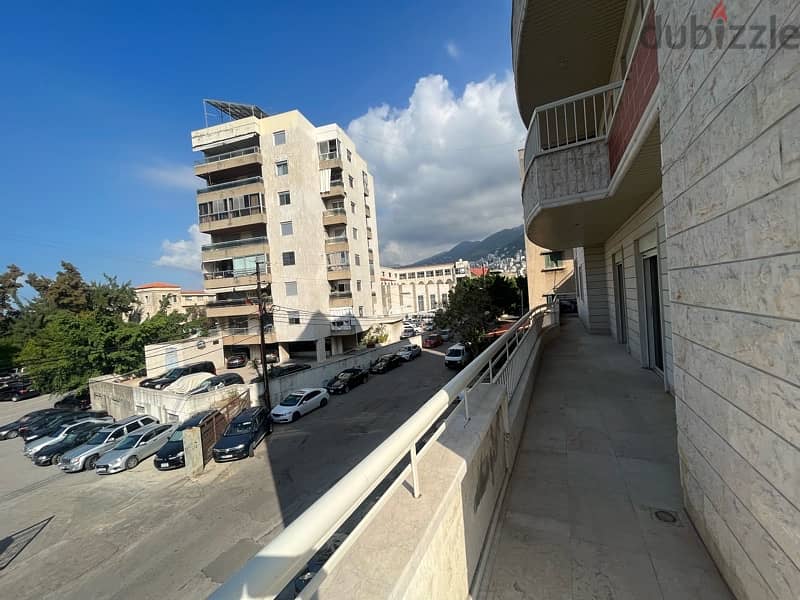 4 bedrooms apartment for rent - Jounieh 10