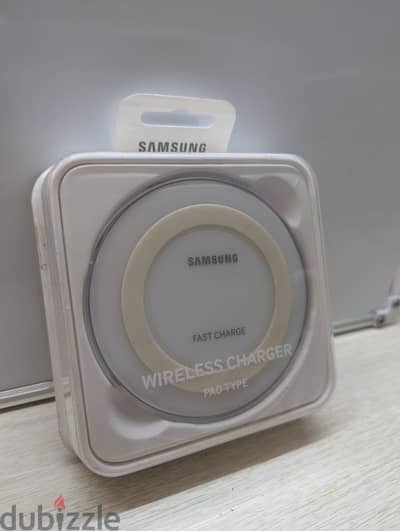 Samsung fast wireless charger pad type