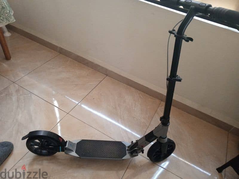 slightly used scooter from Decathlon 1