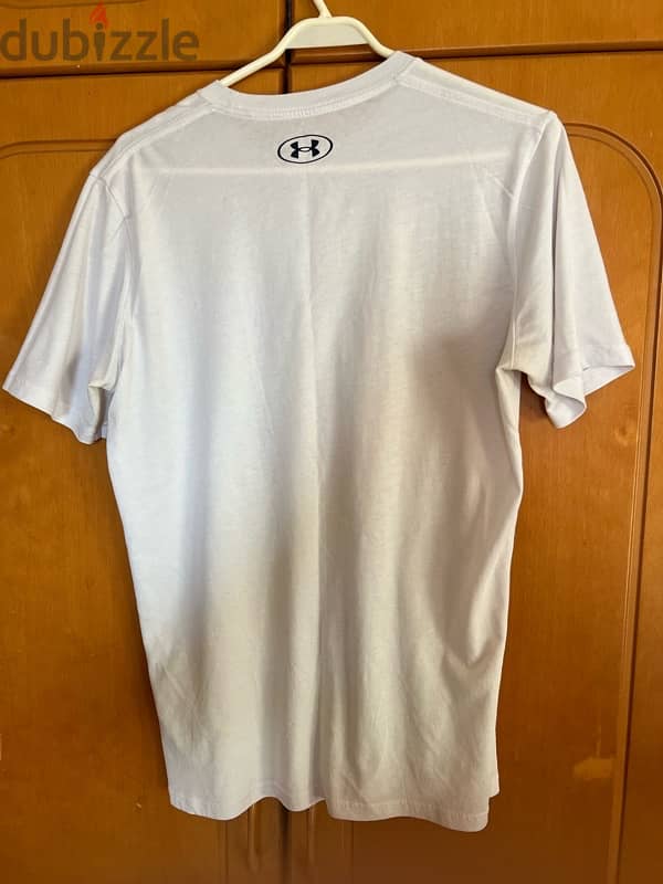 UNDER ARMOUR WHITE SHIRT 1