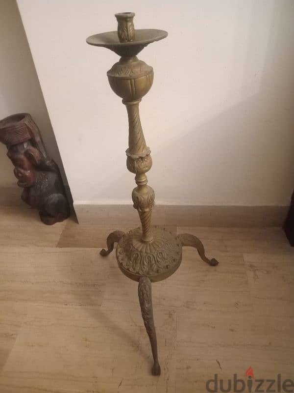 شمعدان نحاس شمعة واحدة طول 67cm عرض 17cm 0