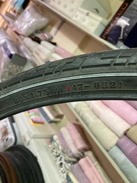 دواليب بسكلات ألمانية مقاس ٢٨ German bike tires 9