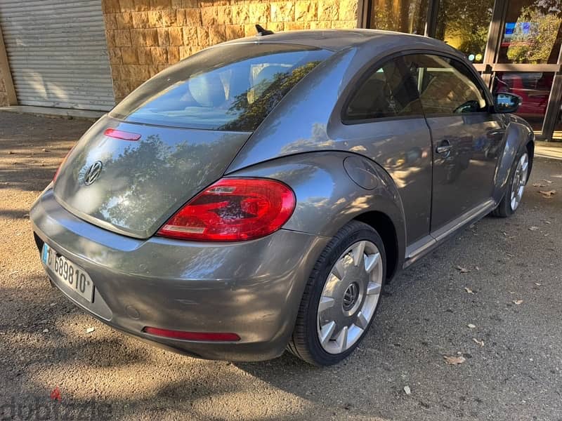 Volkswagen Beetle 2012 6