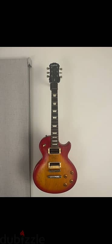 Epiphone les pauls guitar with gibson electronics 0