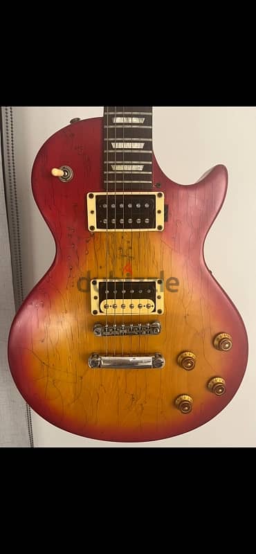 Epiphone les pauls guitar with gibson electronics 1