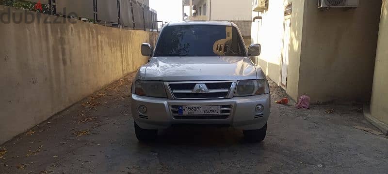 Mitsubishi Montero 2001 0