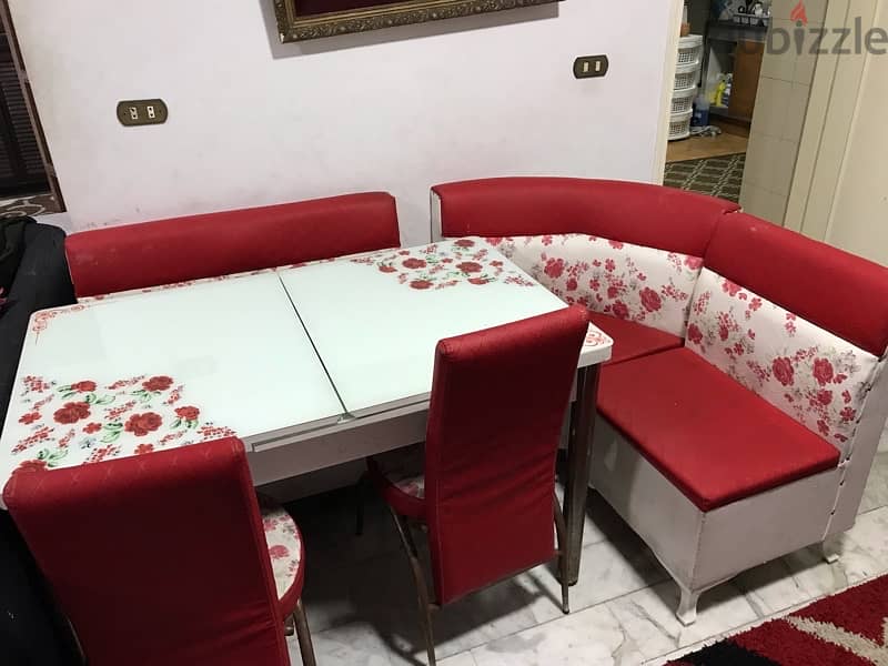 Dining table (Table - Couches - chairs - Carpet) 0