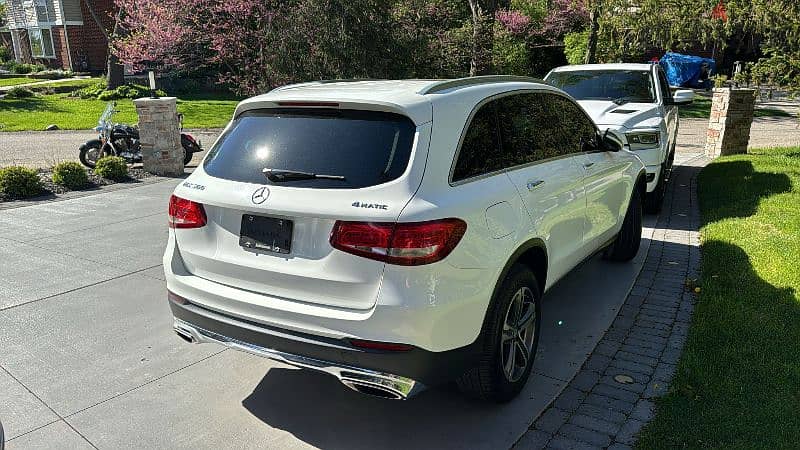 Mercedes-Benz GLC-Class 300 MOD 2016 1