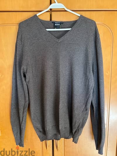 SMOG V NECK SWEATER