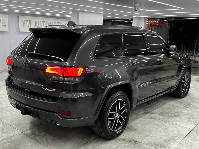 Jeep Grand Cherokee 2017 16