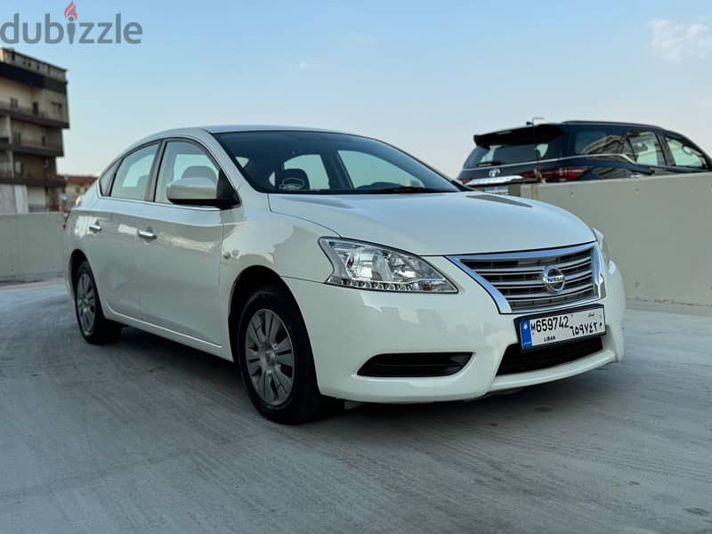 Nissan Sentra 2019 4