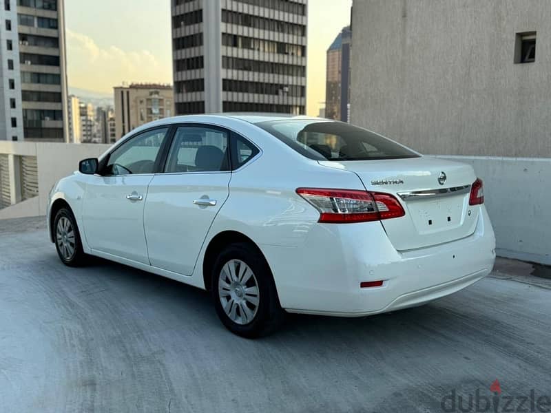 Nissan Sentra 2019 9