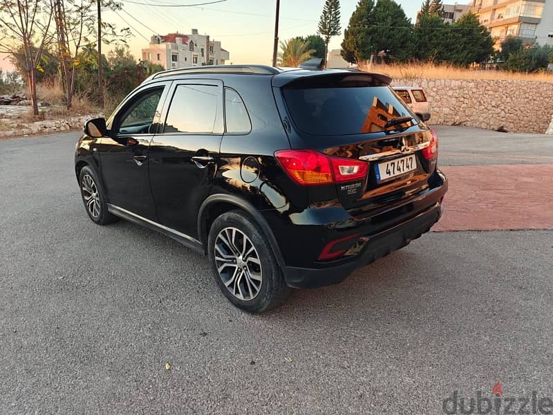 Mitsubishi Outlander Sport 2018 1