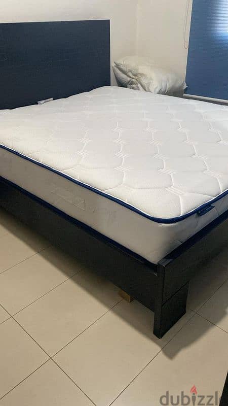 mattress queen size (sleep comfort) 0