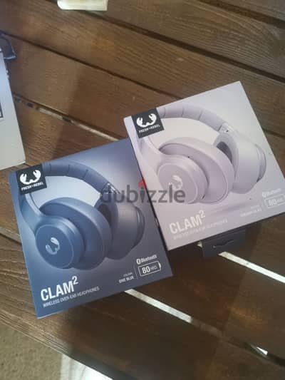 Clam 2 Headset