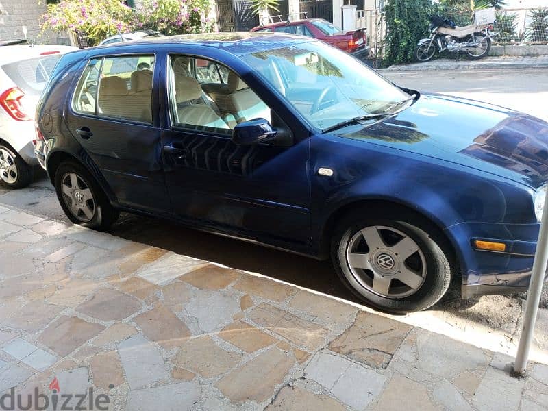 Volkswagen Golf 2000 1