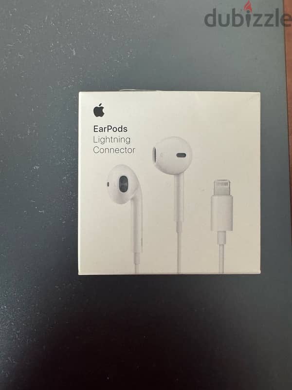 Apple EarPods Lightning Connector New Original 0