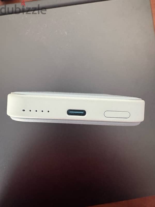 Anker MagGo MagSafe Quick Stand 5000 mah New Not used 2