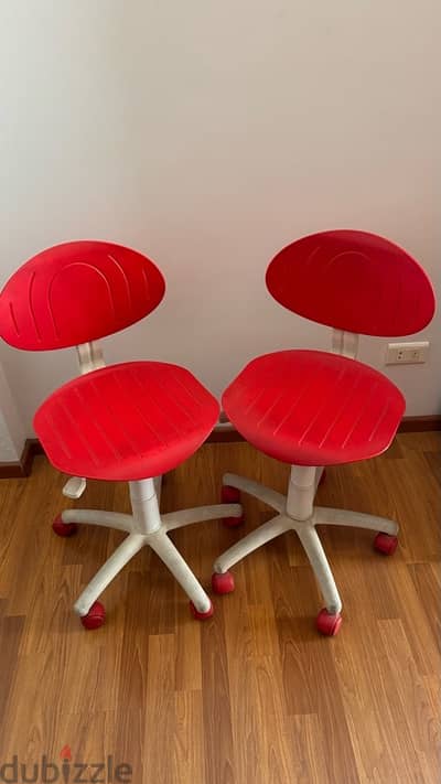 Two punto chair For kids