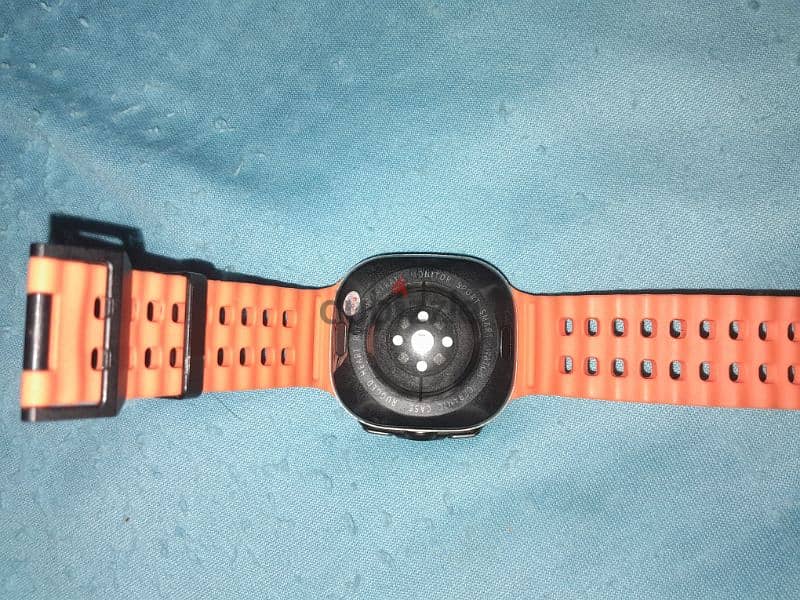 smart watch for sale . . . . like new . . used 20 days 1