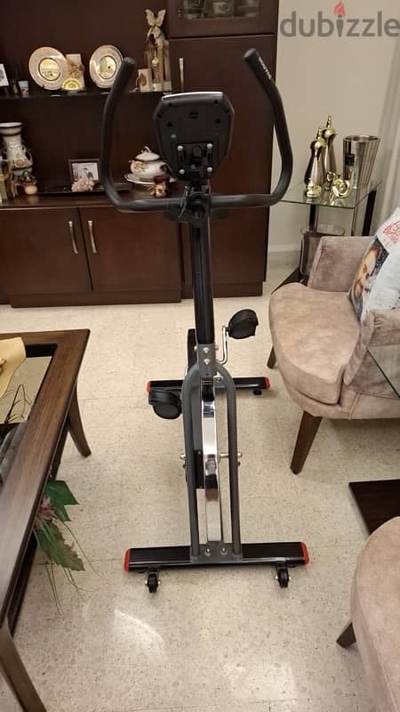 Bodyfit Stationary Bike barely used 3