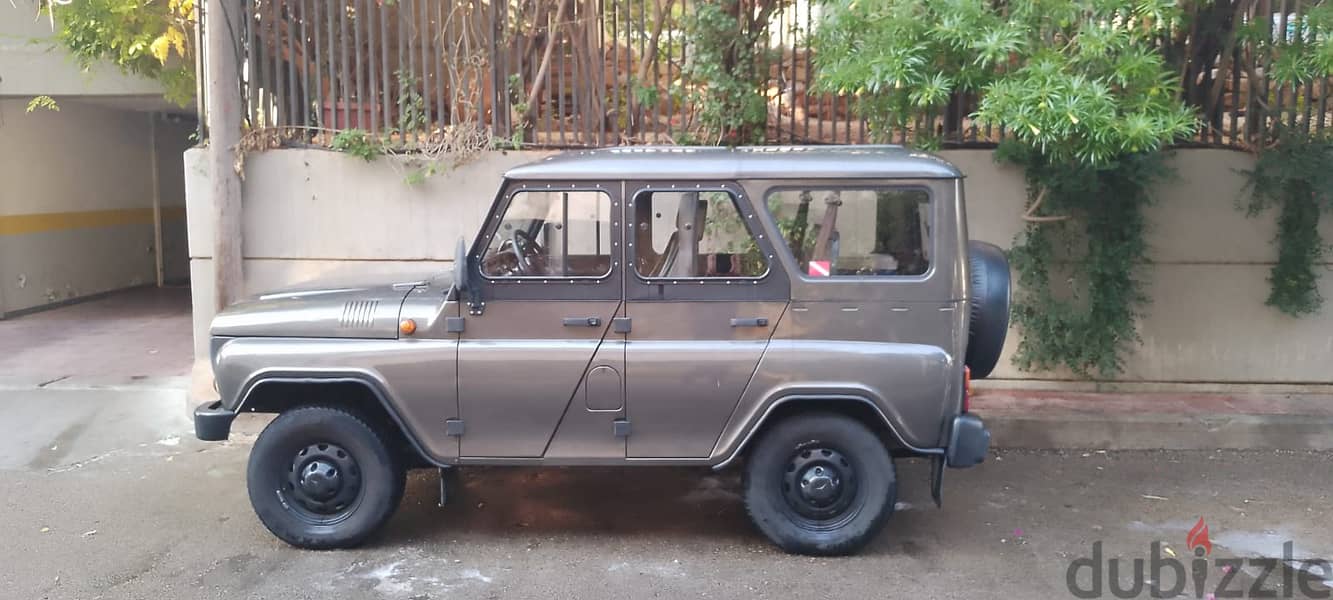 UAZ Hunter 1