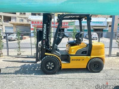 Forklift