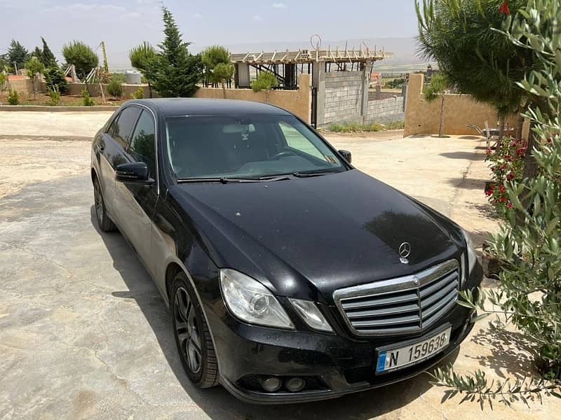 Mercedes-Benz E-Class 2011 0