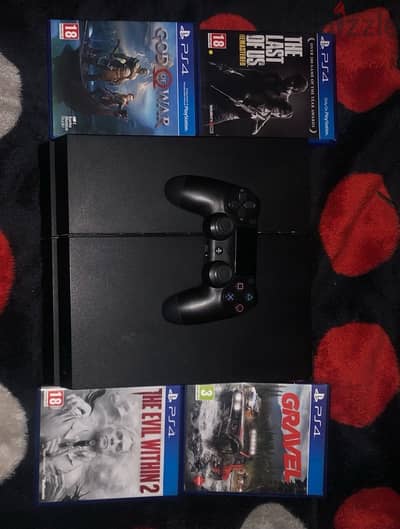 ps4 used wala andaf mn hek with 4 games