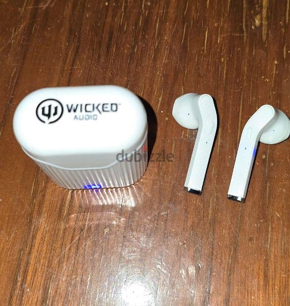 سماعات بلوتوث ماركة WICKED AUDIO 2