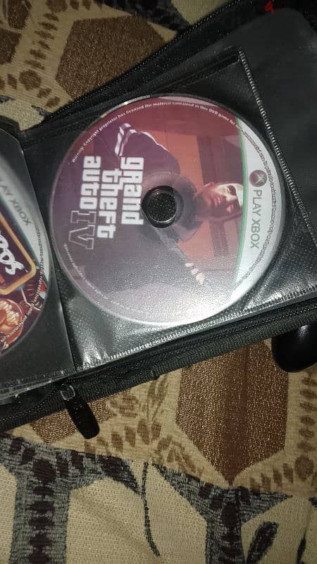 Xbox 360 with 35 games + laptop Lenovo for 90$ 9