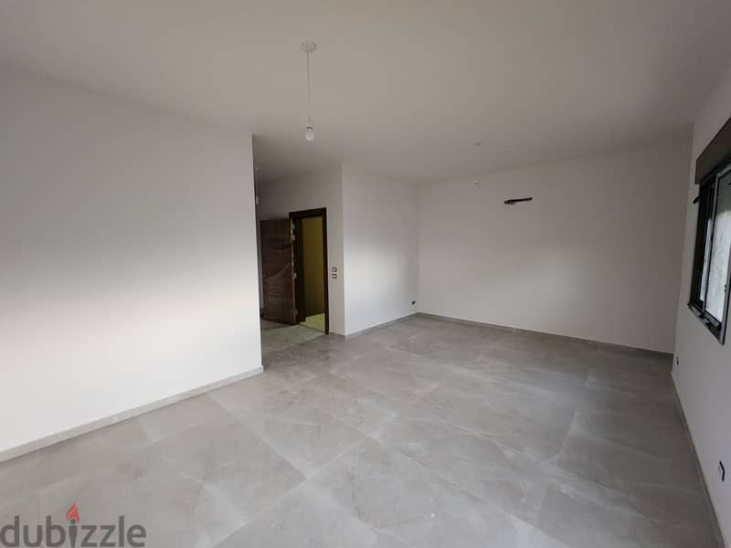 RWB193EA - Brand new apartment for sale in Bouar 3