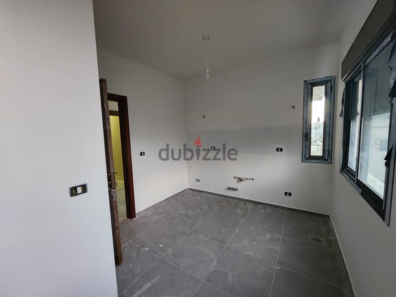 RWB193EA - Brand new apartment for sale in Bouar 4