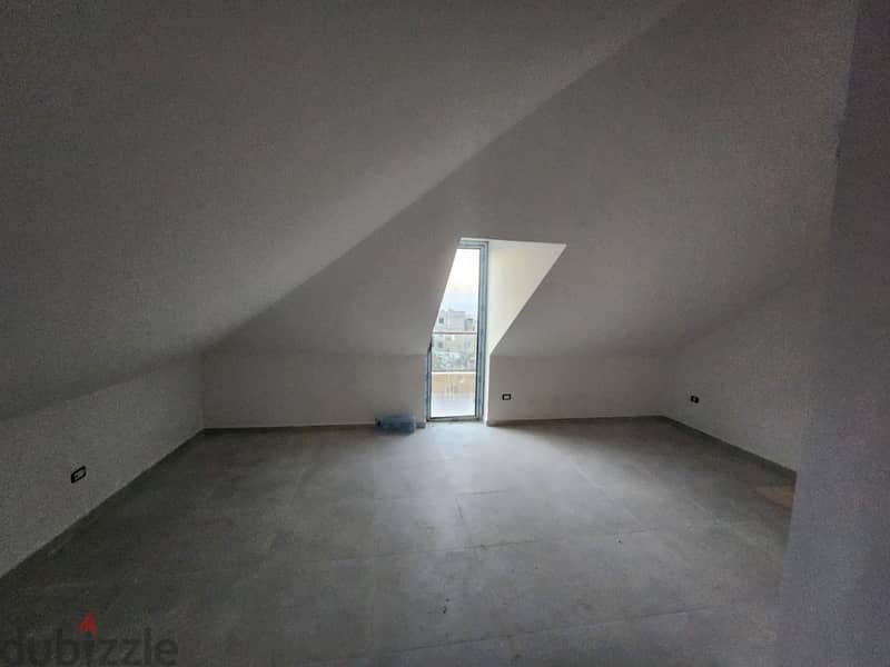 RWB194EA - Brand new duplex apartment for sale in Bouar 7