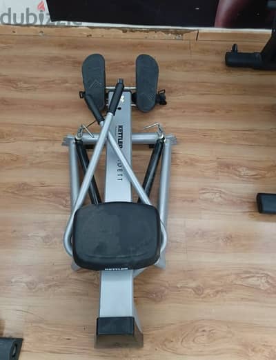 KETTLER rowing machine used 200$