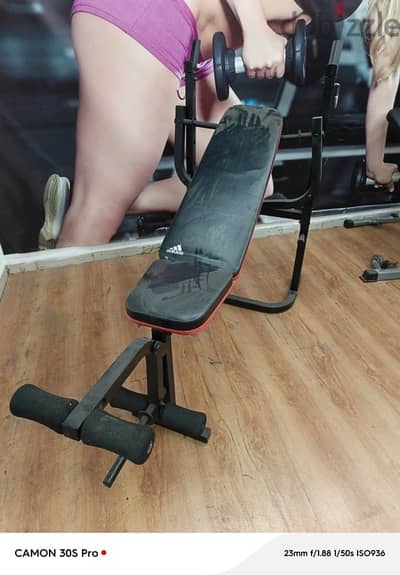 Adjustable Adidas bench with rack 140$