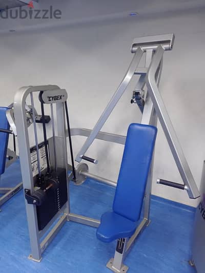 Uper chest Cybex machine 03027072 GEO GYM EQUIPMENT معدات نوادي رياضيه