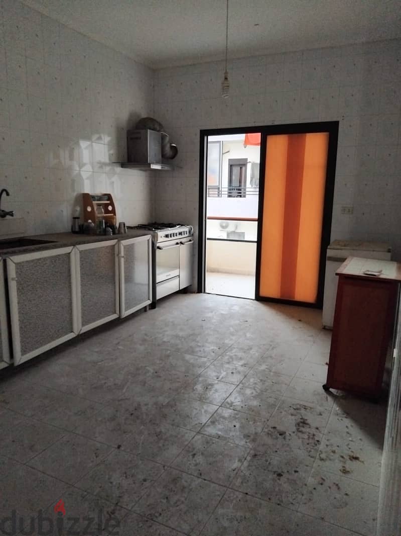 Apartment for sale in Aamchit شقة للبيع بعمشيت 0