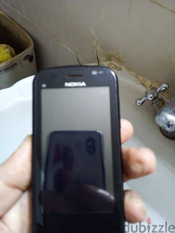 Nokia c6 slide 1