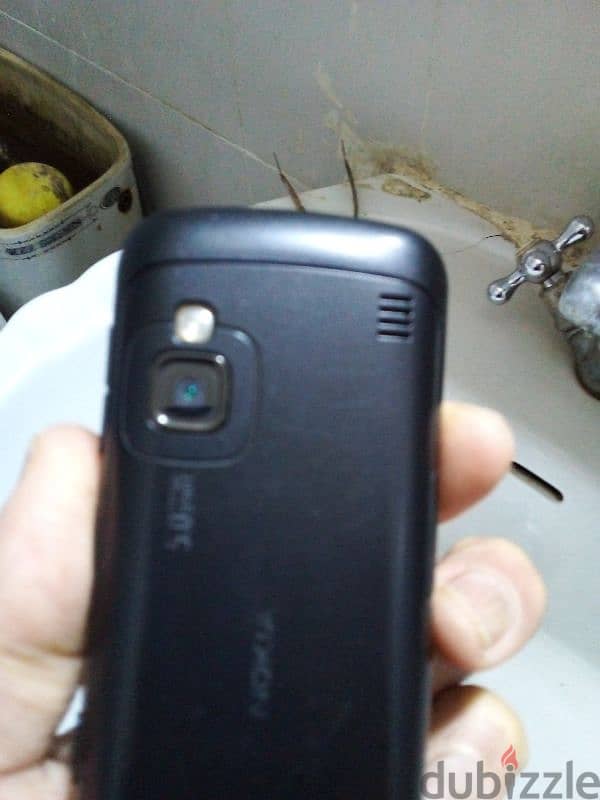 Nokia c6 slide 2