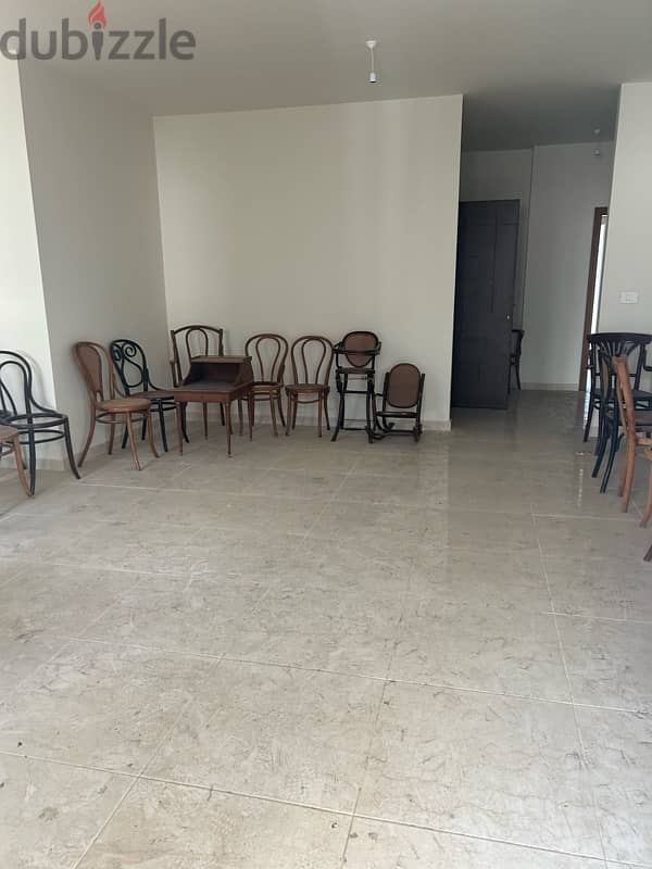 apartment for sale in mar roukoz شقةً للبيعً في مار روكوز 0