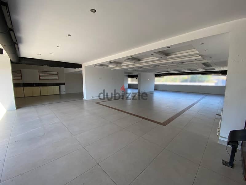 Showroom for rent in Dbayeh صالة عرض للايجار في ضبية 0