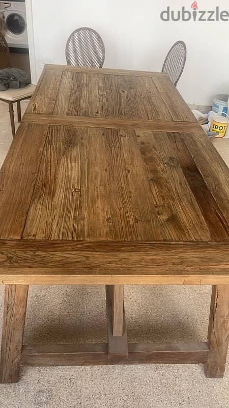 table in wood 1