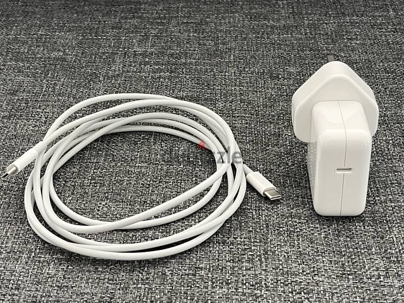 Apple usb-c adapter 2