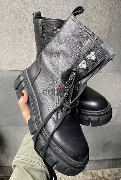 Leather Boots Size 37