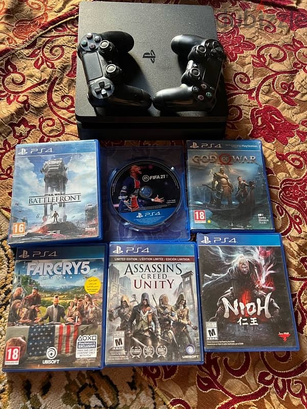 Ps4 slim 500gb + 2 original controllers + 6 games 0